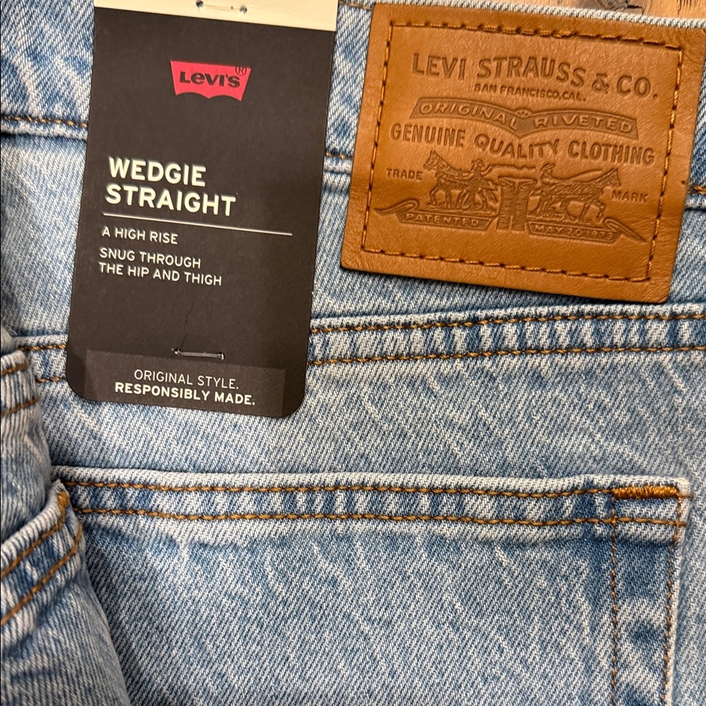 Levi's Wedgie Straight Women's Jeans - Picture 4 of 6